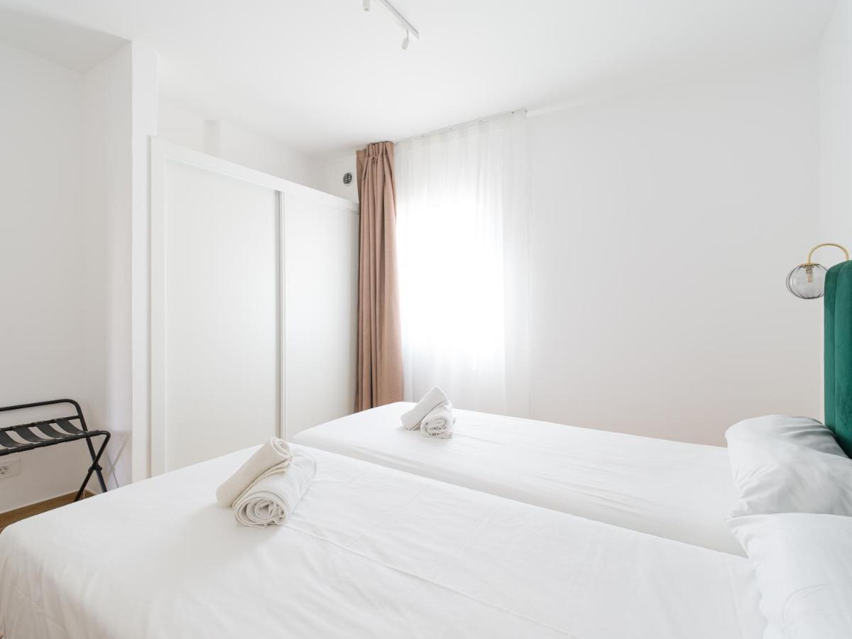 Homeforguest Moderno Apartamento Con Piscina En Corralejo Exterior photo